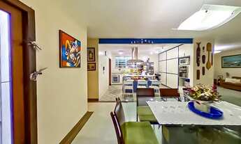 Imagem 7: Casa com 4 Quartos e 4 banheiros à Venda, 243 m² Alto da Boa Vista