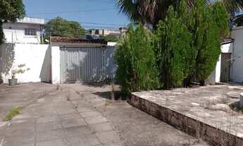 Imagem 3: Casa Duplex em Pau Amarelo C/Terreno 12 de Frente e 40 de Fundos C/Piscina 3 QTS 1Suíte