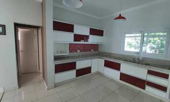 Imagem 4: Casa de Condomínio com 4 Quartos e 4 banheiros à Venda, 217 m² por R$ 1.590.000