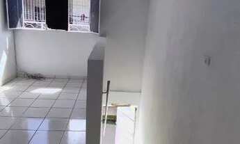 Imagem 2: Casa de 1° andar. A parte de cima para alugar no Bairro Santos Dumont. 2 quartos
