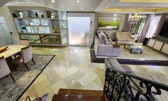 Imagem 4: Casa a venda com 326 metros quadrados com 5 quartos em Córrego Grande - Florianópolis - SC