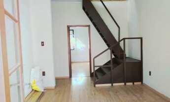 Imagem 2: Oportunidade ... 2 Dorm com Sacada e Sótão ao lado do Zaffari