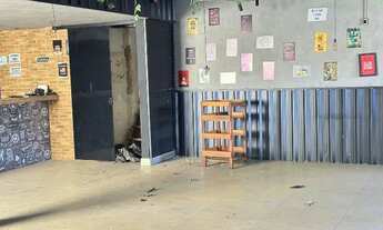 Imagem 3: GALPÃO NA AV. T-9, DESOCUPADO. ACEITA CARRO