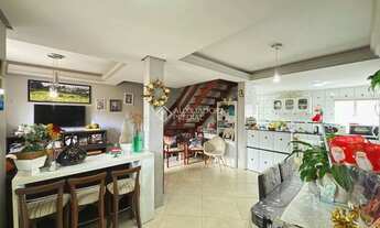 Imagem: SOBRADO DE DOIS PISOS E ESPAÇO SUBSOLO