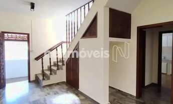 Imagem 5: Excelente Casa de Dois Andares à Venda no Bairro Sagrada Família - Belo Horizonte/MG