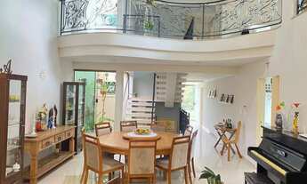 Imagem 4: Casa 4 quartos - Grama