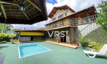 Imagem: Excelente Casa com 4 dormitórios à venda