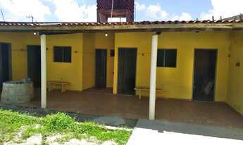 Imagem 4: Vendo Casa 4/4 + outra 2/4, terreno grande, 160 metros da praia de Búzios