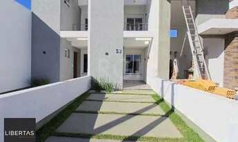 Imagem 2: Casa em Porto Alegre, no bairro Hípica, com 2 dormitório(s), e 2 banheiros, à ve