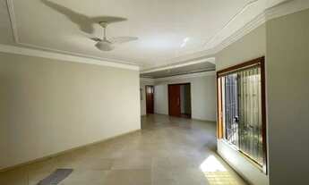 Imagem 5: CASA COM PISCINA - JD. OURO VERDE