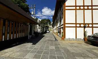 Imagem 2: Apartamento à venda Rua Willie Davids, Vila Inglesa - Campos do Jordão