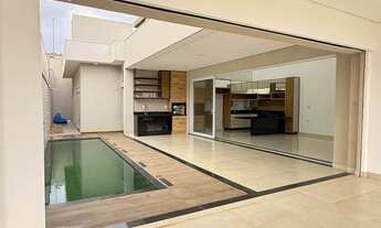 Imagem 3: Casa Térrea Em Condomínio Fechado por R$ 2.400.000,00