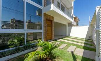 Imagem 5: Casa de condomínio sobrado para venda tem 288 metros quadrados com 7 quartos