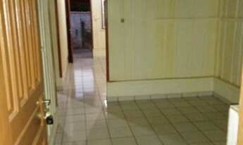 Imagem 4: Casa em espigão de oeste