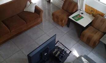 Imagem 2: Casa de condomínio para venda tem 108 metros quadrados com 4 quartos