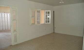 Imagem 5: Casa plana 3 qrtos em rua pública no Edson Queiroz