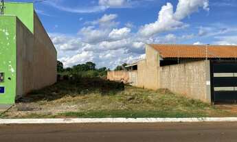 Imagem: TERRENO NO ASFALTO PLANO