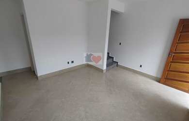 Imagem 6: Sobrado para Venda em São Paulo, Vila Jacuí, 2 dormitórios, 1 banheiro, 3 vagas