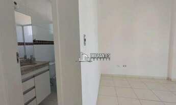 Imagem 4: Apartamento de 2 Dormitórios, Sendo 1 Suíte, no Canto do Forte, em Praia Grande