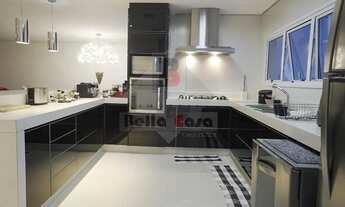 Imagem 2: LINDO SOBRADO COM 800 M - 04 SUÍTES - 4 VAGAS - CINEMA - PISCINA