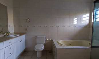 Imagem 2: Excelente sobrado à venda com 2 suítes no condomínio Arujazinho 5 com lazer completo em Ar