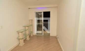 Imagem 2: Apartamento para Aluguel - Vila Galvão, 2 Quartos, 49 m2