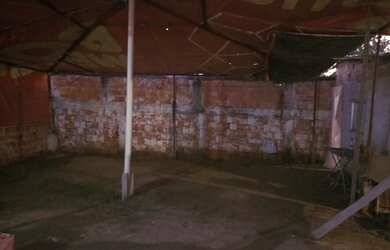 Imagem 7: Terreno com 2 casas e quintal amplo