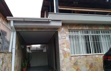 Imagem 4: Casa para venda de 150m² - 3 dormitórios 1 suíte, 4 vagas, churrasqueira e lavanderia na V