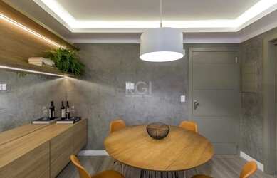 Imagem 2: Porto Alegre - Apartamento Padrão - Mont Serrat