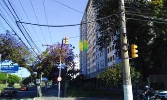 Imagem: Apartamento com 2 Dormitorio(s) localizado(a)