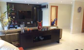 Imagem 6: Portaria 24h. Espetacular apartamento com 4 quartos (suítes), 3 vagas de garagem para alug