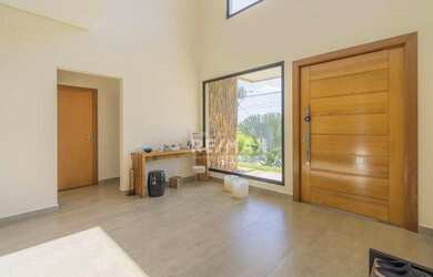 Imagem 3: Casa de condomínio para venda possui 462 metros quadrados com 4 quartos