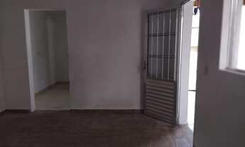 Imagem 2: Casa com 2 quartos, 1 vaga, à 700m da Estação Vila União Linha 15-Prata