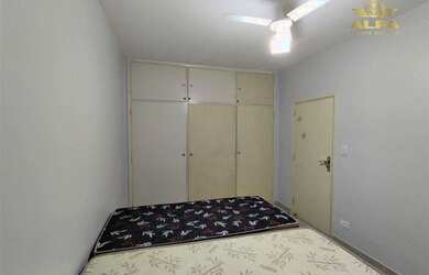 Imagem 6: Apartamento na quadra mar da Praia das Pitangueiras com 2 dormitórios mais dependência Gua