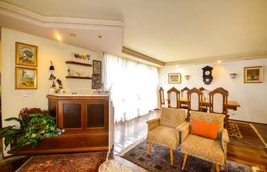 Imagem 4: Casa para aluguel e venda tem 550 metros quadrados com 4 quartos em Jardim Botânico - Curi