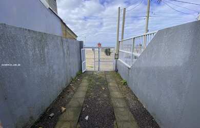 Imagem 7: Sobrado para Venda em Cidreira, CENTRO, 2 dormitórios, 2 banheiros
