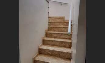 Imagem 2: Sobrado para venda tem 120 metros quadrados com 3 quartos em Parque Continental I - Guarul