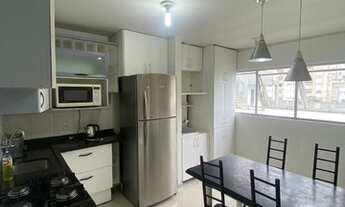 Imagem 2: Apartamento 2 Dormitórios Quadra mar Edifício Bom Pastor em Balneário Camboriú