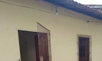 Imagem: Alugo casa por um ótimo preço. Tel. Zap