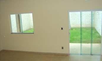 Imagem 7: Casa de condomínio, 3 quartos com suíte, 2 vagas, verde, quintal,nova,churrasqueira comum