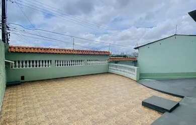 Imagem 3: Casa no Parque 10 - Duplex com 03 Quartos e Amplo espaço externo