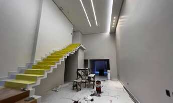 Imagem 6: Casa Duplex no Morada dos Passaros 04 suítes sendo uma master com closet e varanda