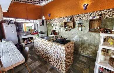 Imagem 6: Alugo Ampla Casa com 130m2, 3 Suítes, Piscina e churrasqueira em Cabedelo!