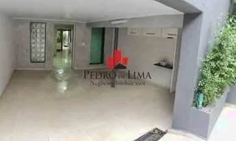 Imagem 2: Sobrado Frontal 180m², 2 dormitórios e 2 vagas para Locação Residencial ou Comercial na Vi