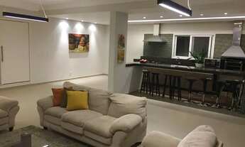 Imagem 5: Sobrado para venda possui 450 metros quadrados com 4 quartos