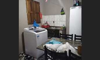 Imagem 2: Aluga-se kitnet Quarto com aluguel por R$450 /mês