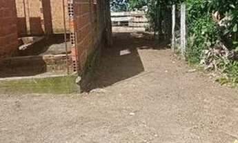 Imagem 4: Terreno com casa em construção