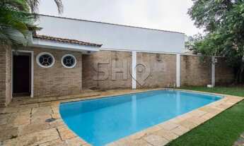 Imagem 2: Sobrado no Alto de Pinheiros com 4 dormitórios