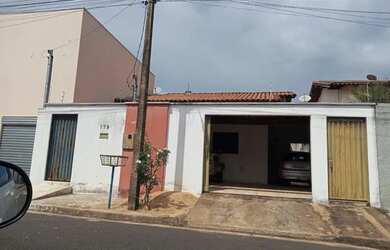 Imagem 2: Casa proximo ao Castelli Master