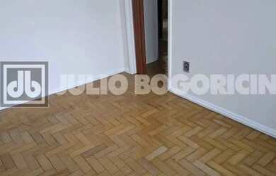 Imagem 5: São Cristovão, apartamento : Vazio, térreo, sala, 2 quartos, banheiro, copa cozinha e área